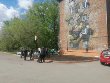 УК Рассвет проведены мероприятия в рамках месячника по санитарной очистке города Свирска